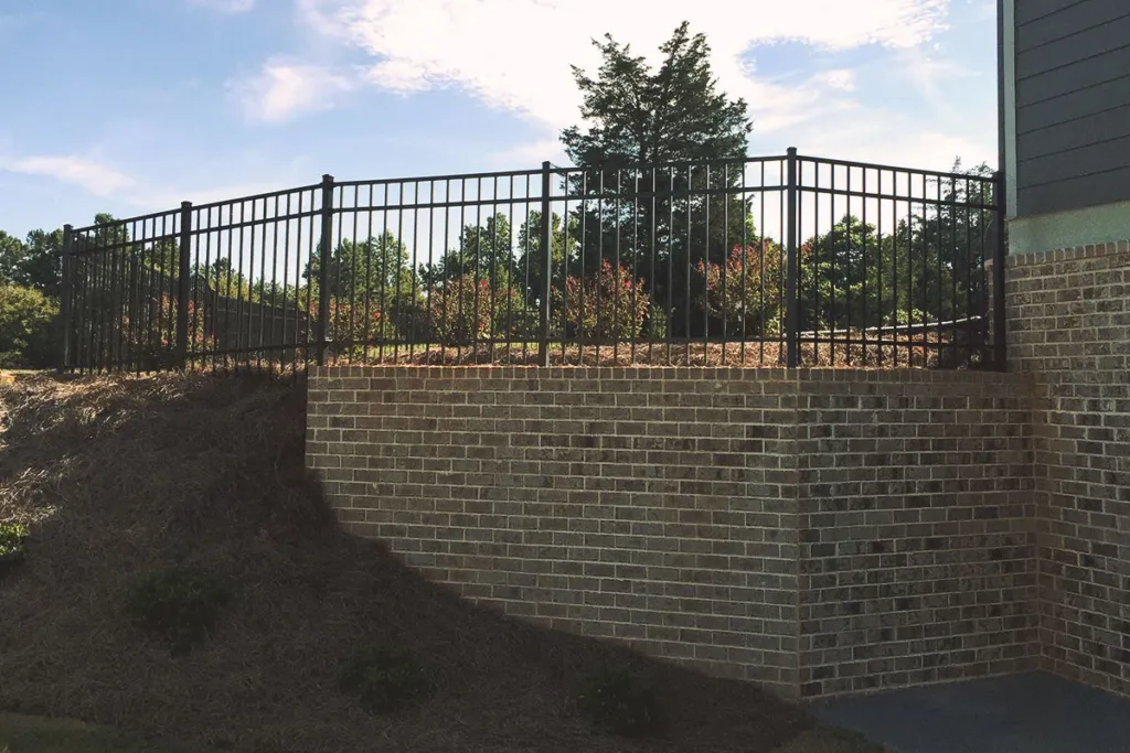 Fence aluminum 4f3r flat 05c