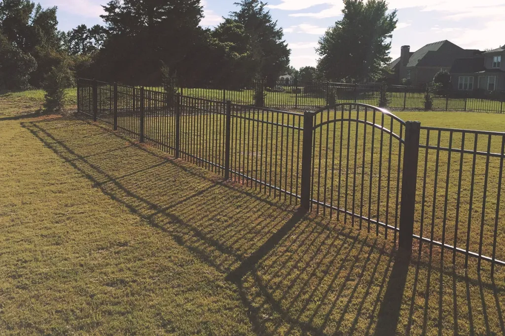 Fence aluminum 4f3r flat 05e