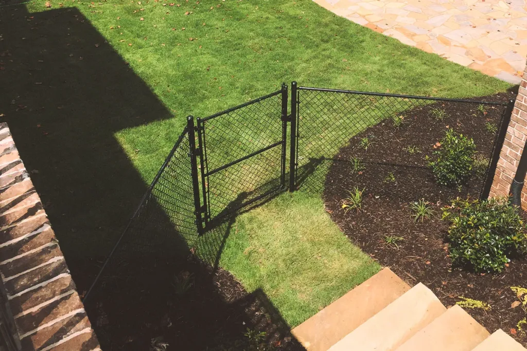 Fence chainlink black 03a