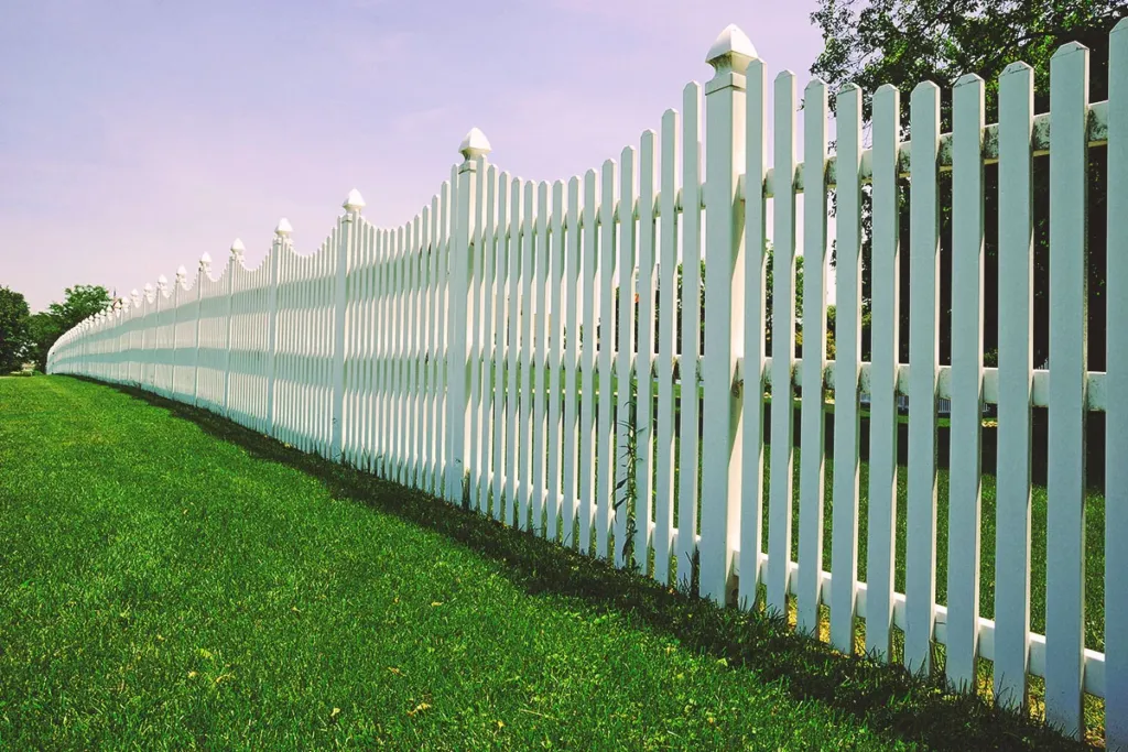 PVC Fences With Lifetime Color and Zero Upkeep